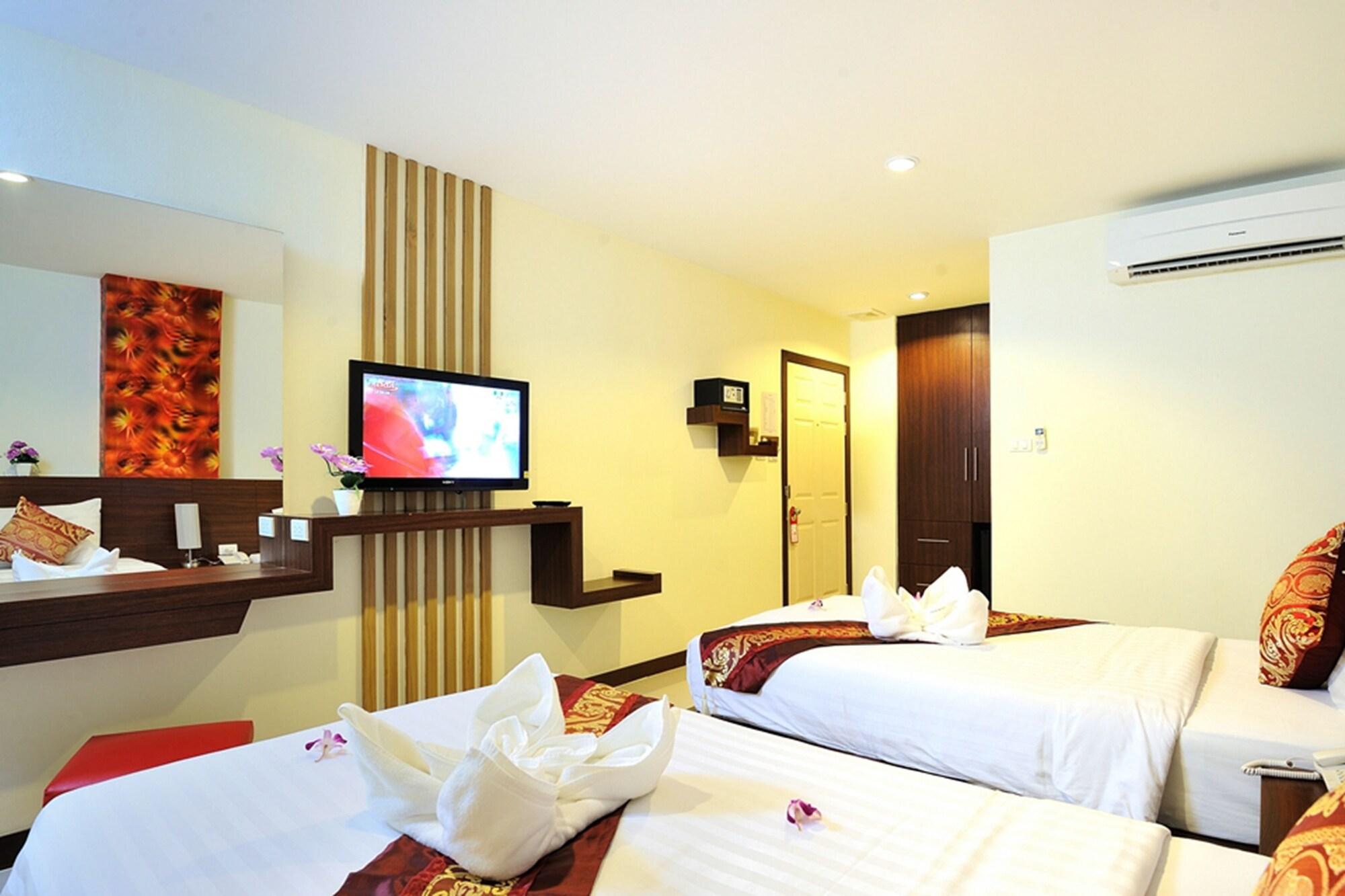 Pimrada Hotel Patong Exterior foto