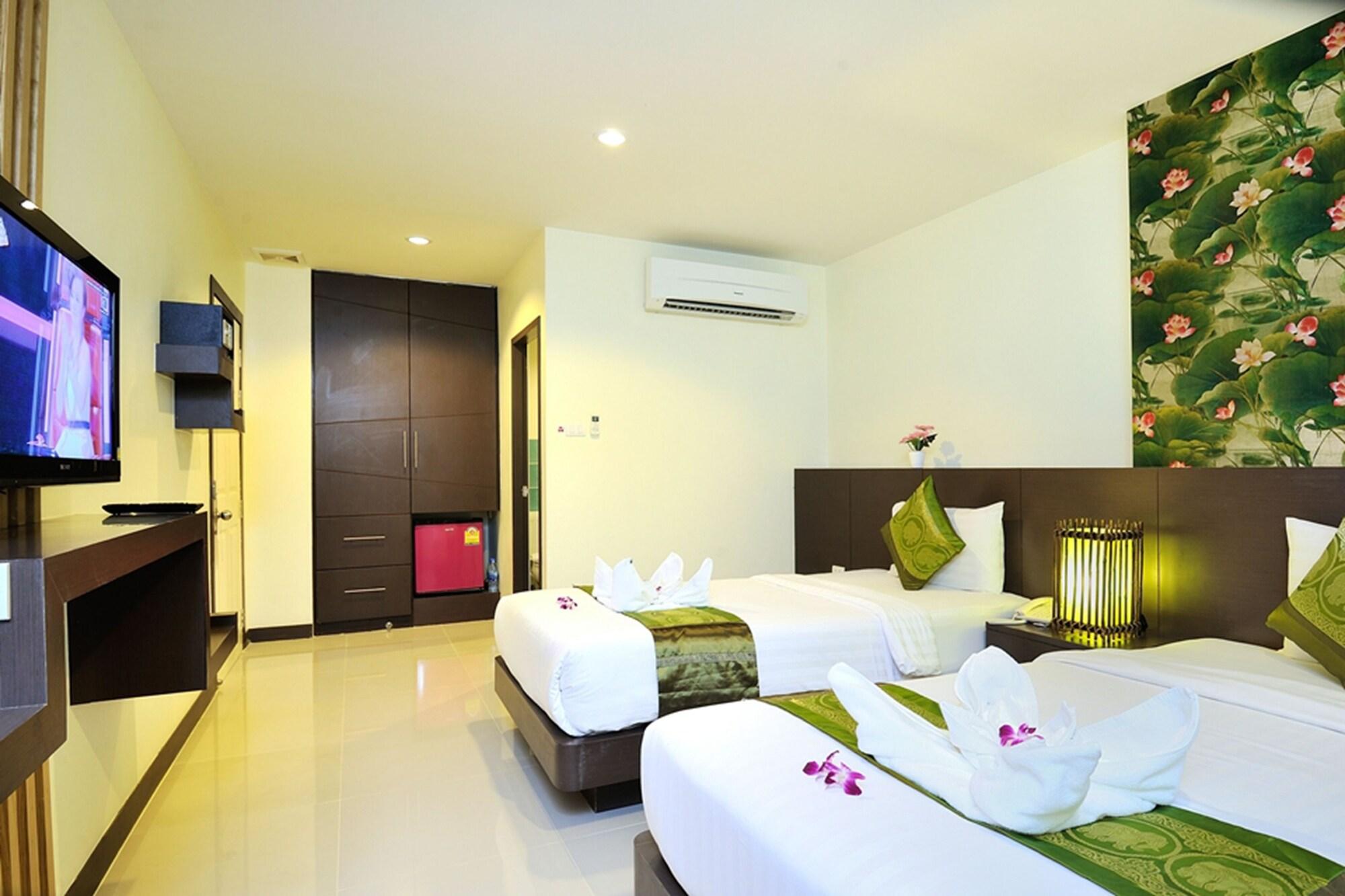 Pimrada Hotel Patong Exterior foto