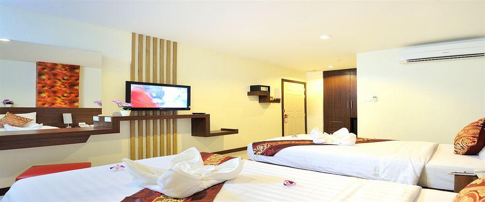Pimrada Hotel Patong Exterior foto