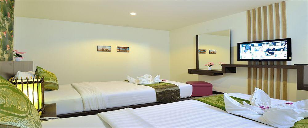 Pimrada Hotel Patong Exterior foto