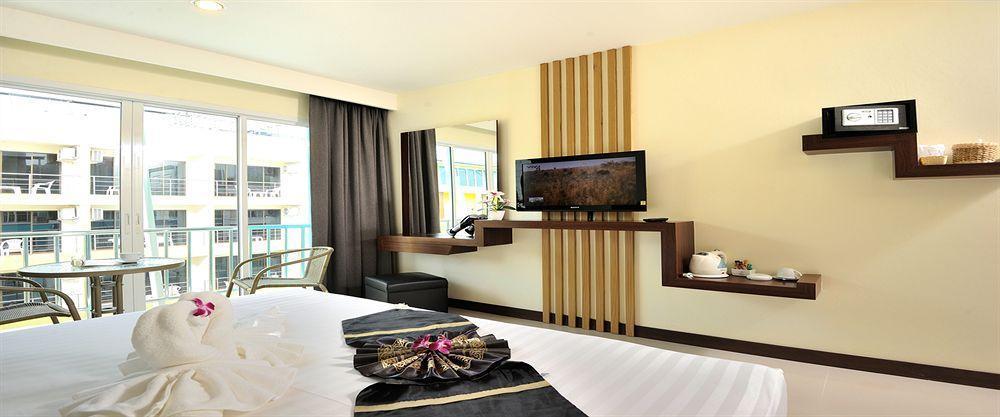Pimrada Hotel Patong Exterior foto