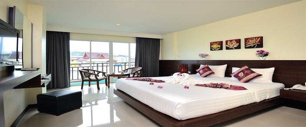 Pimrada Hotel Patong Exterior foto