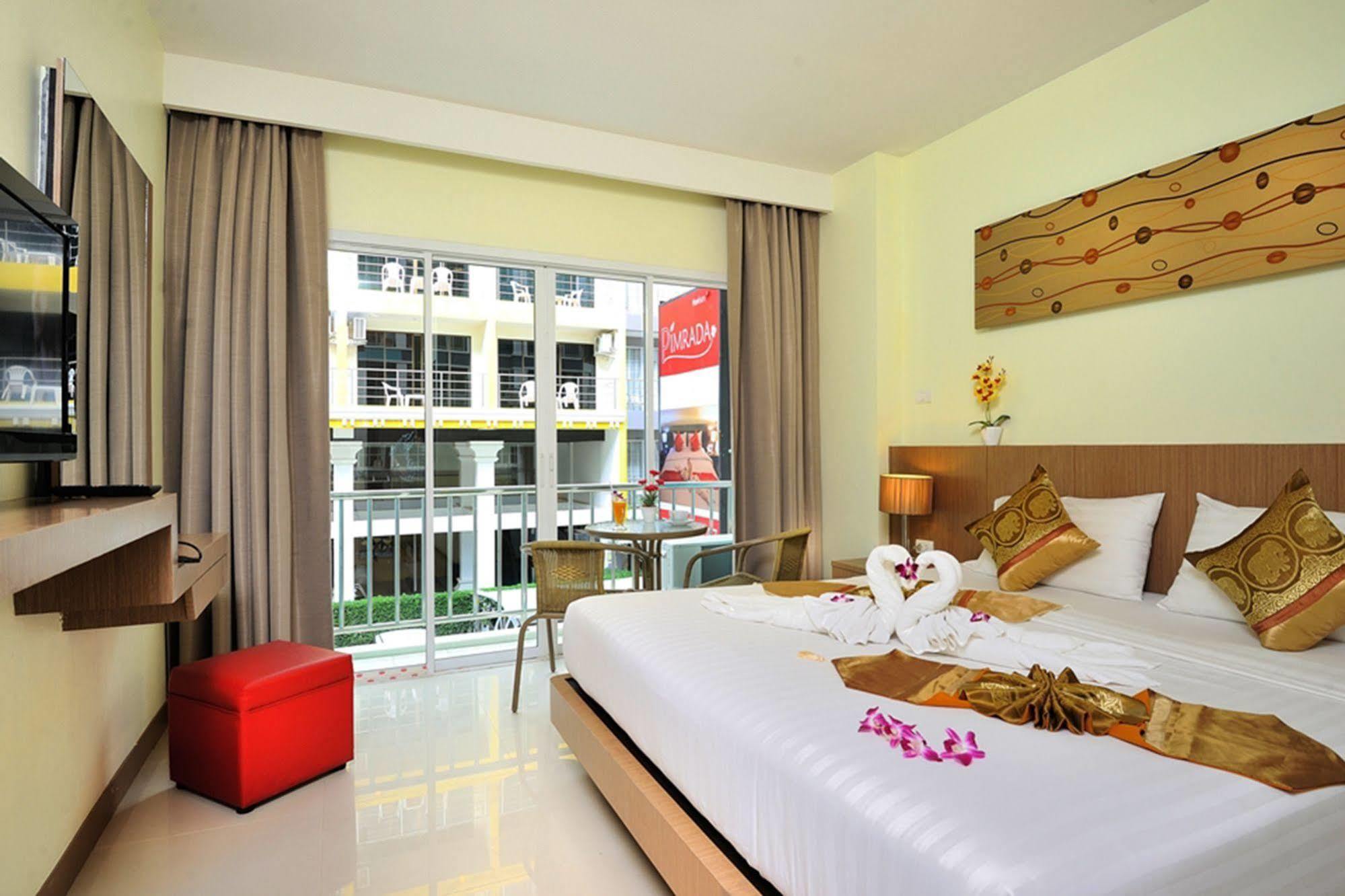 Pimrada Hotel Patong Exterior foto